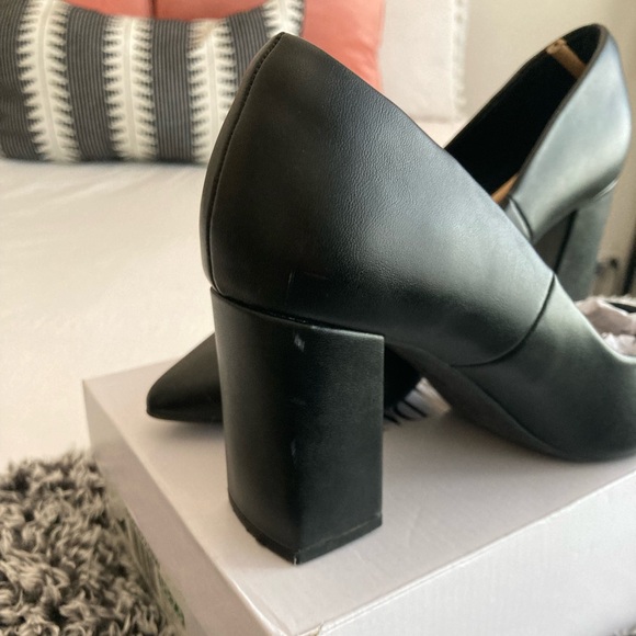 Black Chunky Heels - Picture 5 of 8